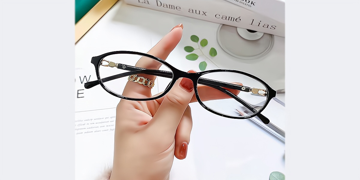 Black Oval Classic Lightweight Plastic Eyeglasses