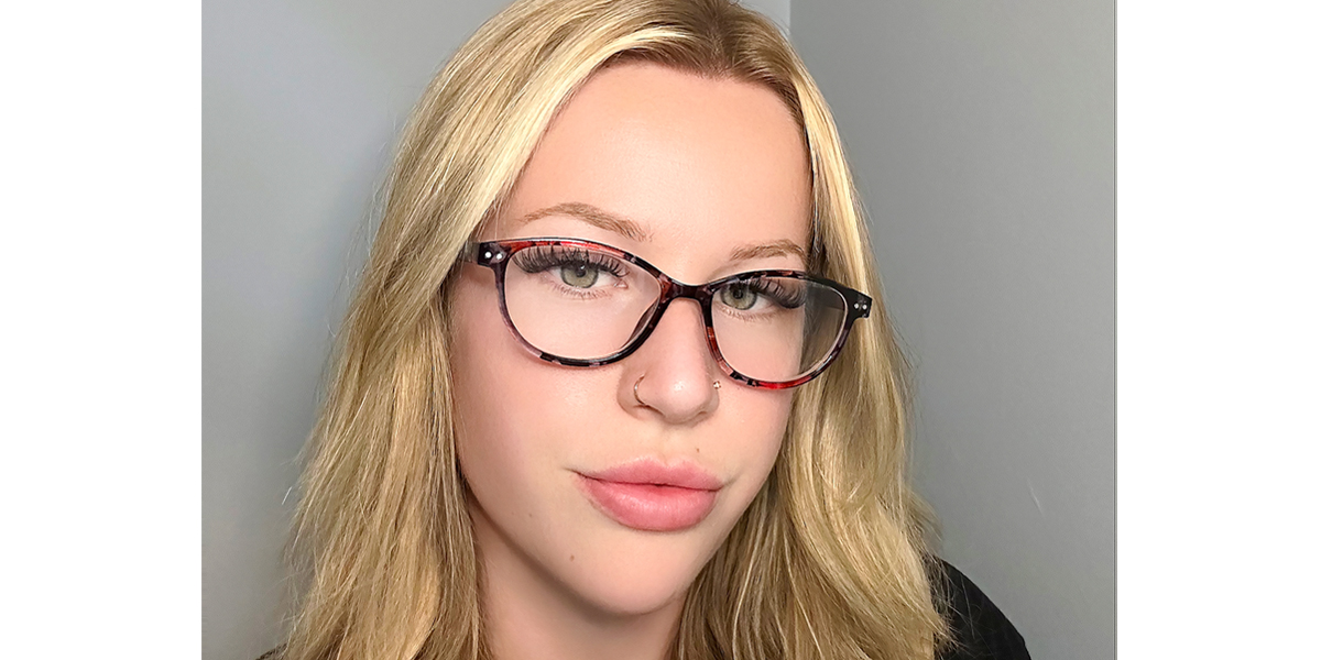 Floral Oval Modish Plastic Eyeglasses