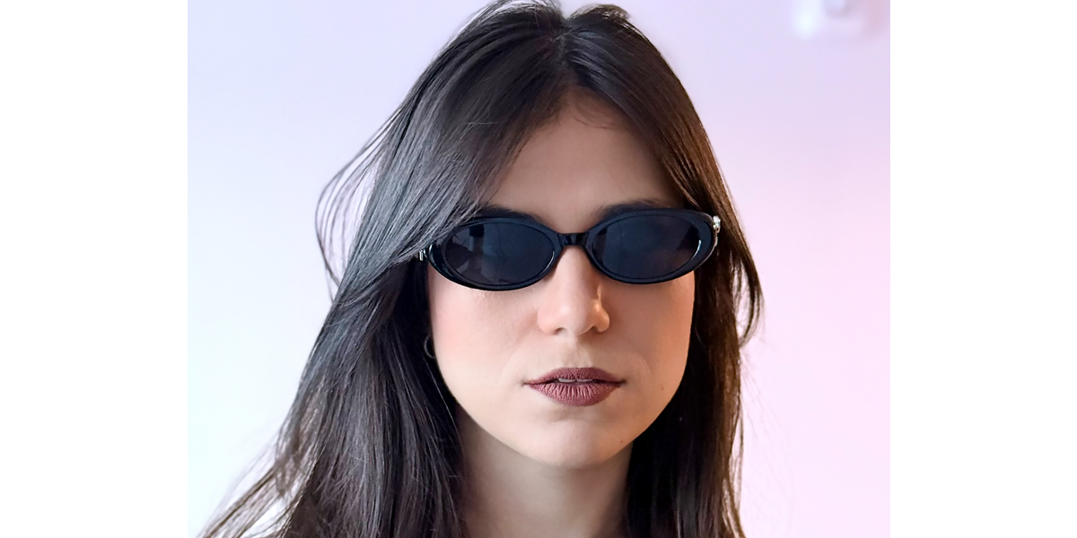 Black Oval Modish Plastic Eyeglasses