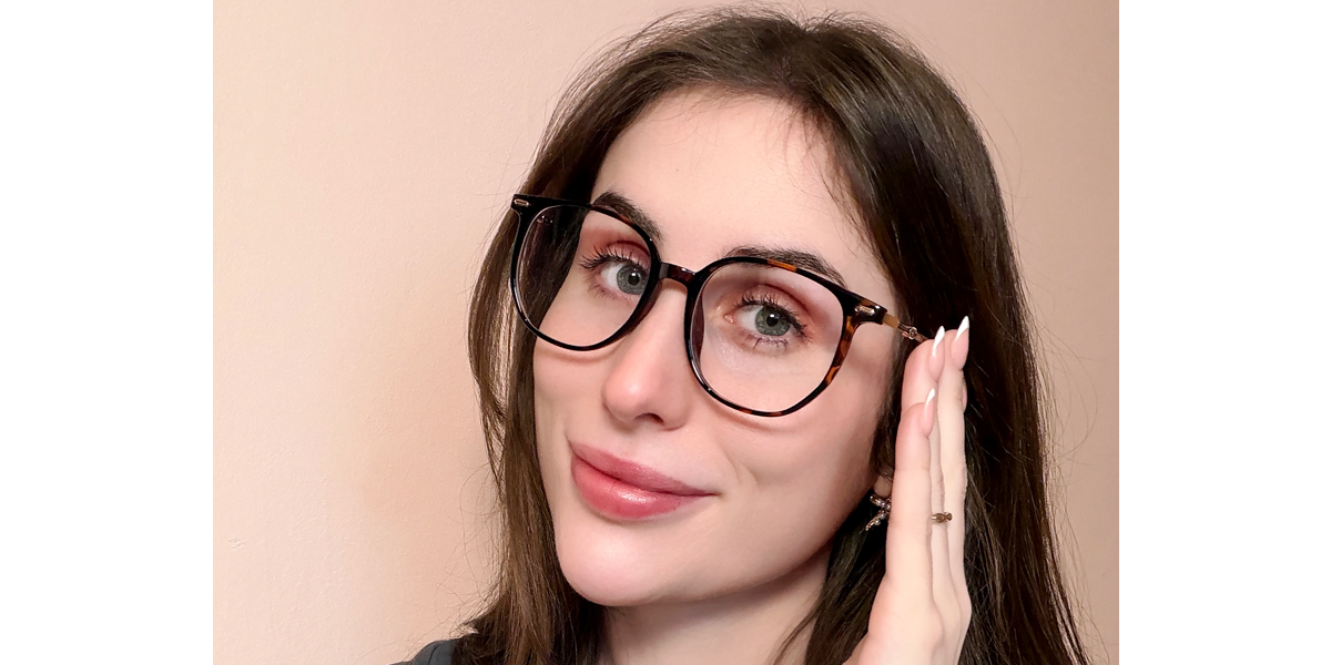 Tortoise Horn Simple Lightweight TR90 Eyeglasses